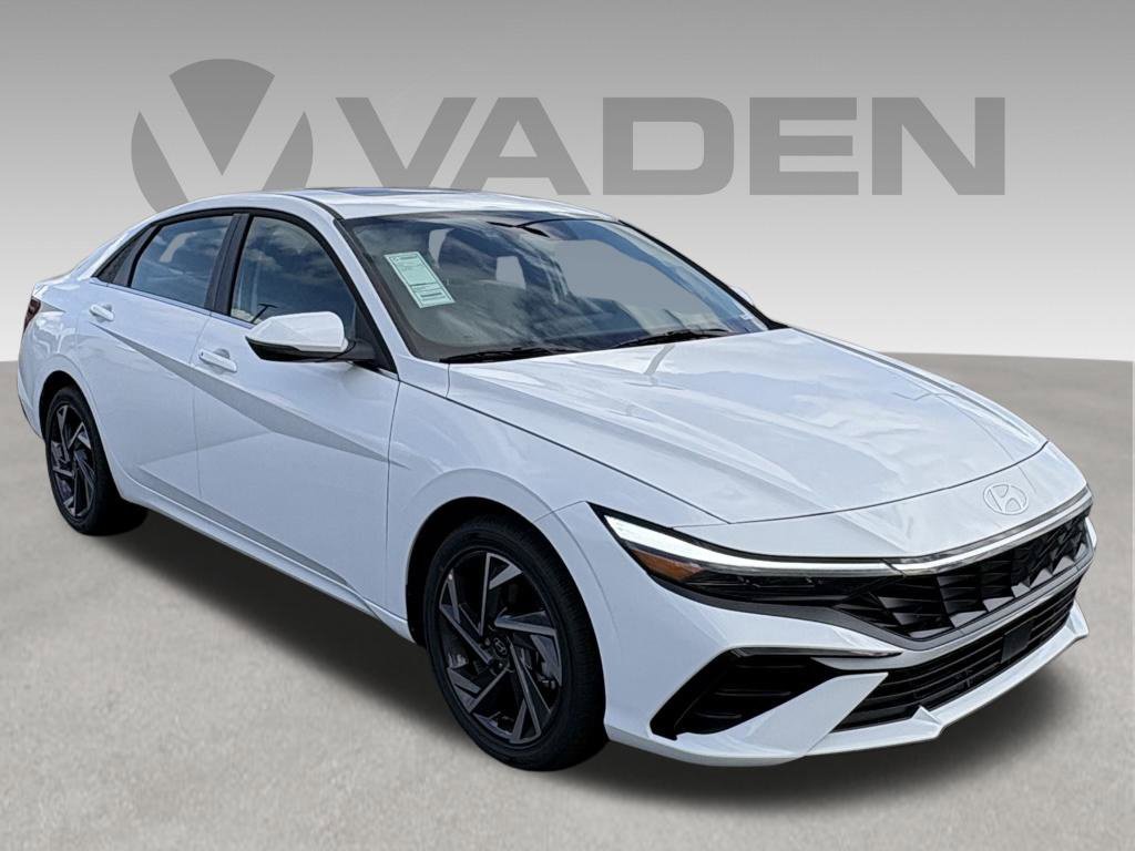 New 2026 Hyundai Elantra SE FWD image 4