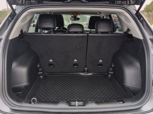 Used 2022 Jeep Compass Latitude image 13