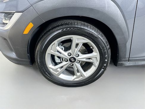 Used 2023 Hyundai Kona SEL image 8