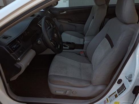 Used 2012 Toyota Camry LE image 15