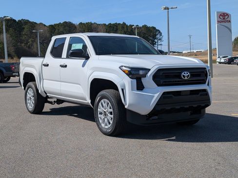 New 2026 Toyota Tacoma SR image 7