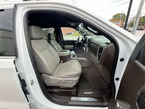 Used 2019 GMC Sierra 1500 SLT w/ SLT Premium Package image 44