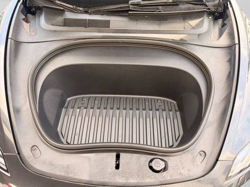 Used 2025 Tesla Model 3 Long Range RWD image 33