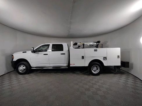 Used 2024 RAM 3500 Tradesman AWD/4WD image 4