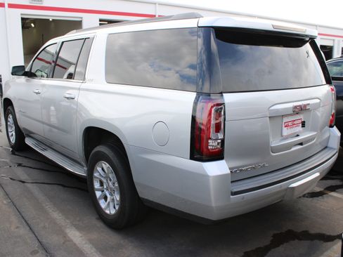 Used 2015 GMC Yukon XL SLT w/ Open Road Package RWD image 7