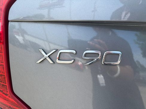 Used 2016 Volvo XC90 T6 Momentum AWD/4WD image 13