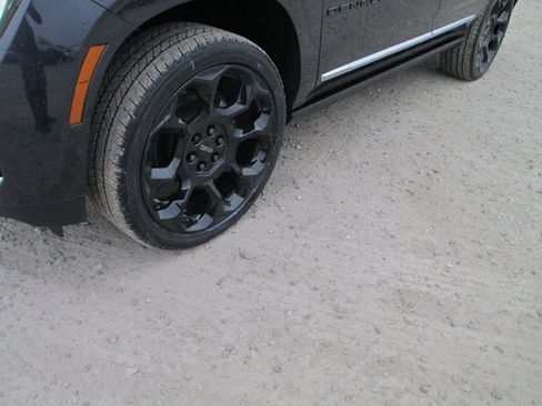 New 2026 GMC Yukon Denali image 10