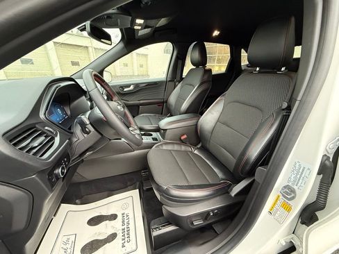 Used 2023 Ford Escape ST-Line Elite image 15