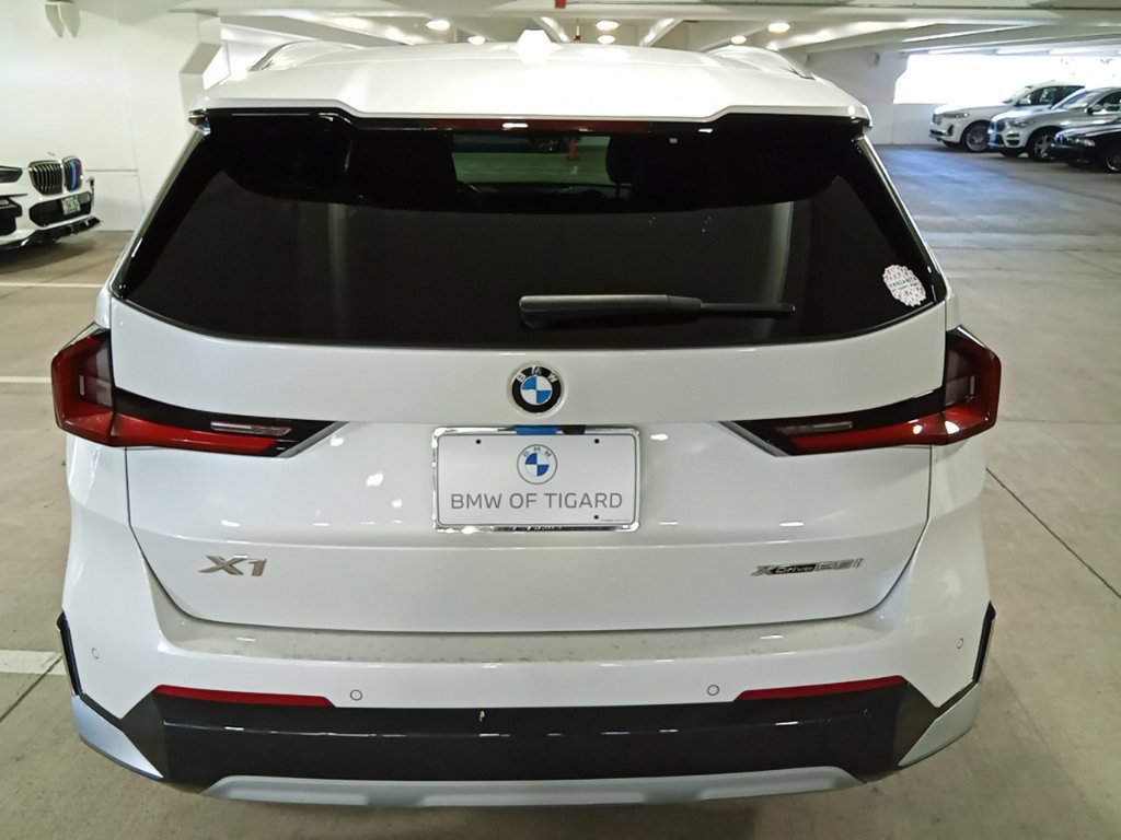 Used 2025 BMW X1 xDrive28i w/ Convenience Package AWD/4WD image 6
