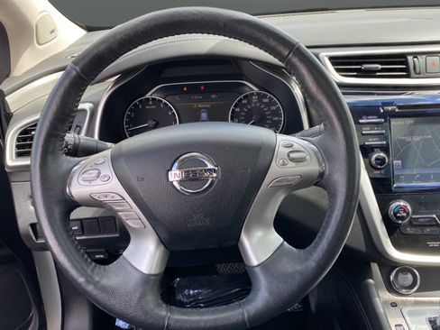 Used 2018 Nissan Murano Platinum AWD/4WD image 16