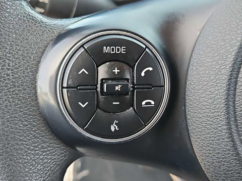 Used 2022 Kia Soul LX image 24