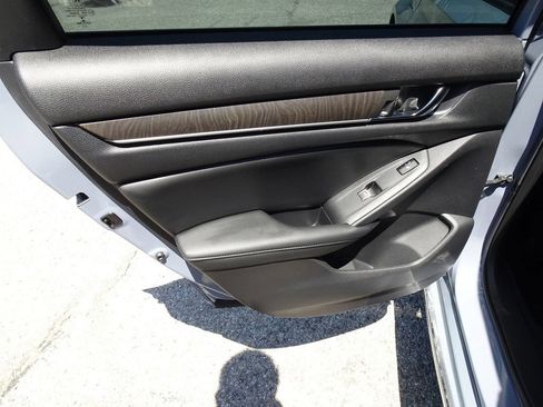 Used 2021 Honda Accord Touring image 15