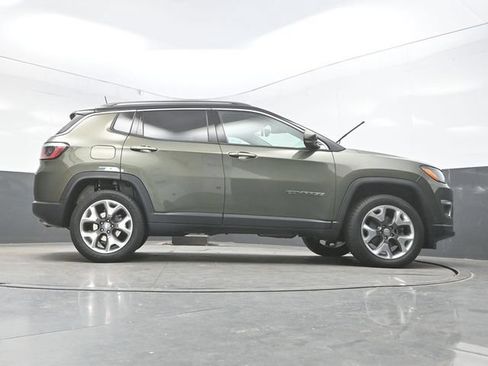 Used 2018 Jeep Compass Limited AWD/4WD image 41