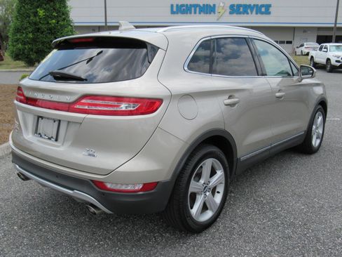 Used 2015 Lincoln MKC FWD image 6