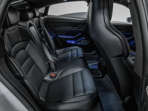 Used 2022 Porsche Taycan Turbo S image 27