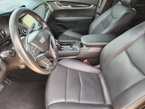 Used 2020 Cadillac XT5 Premium Luxury w/ LPO, Floor Liner Package image 12