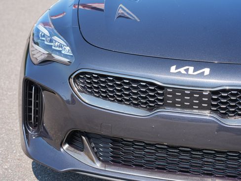 Used 2022 Kia Stinger GT1 AWD/4WD image 8