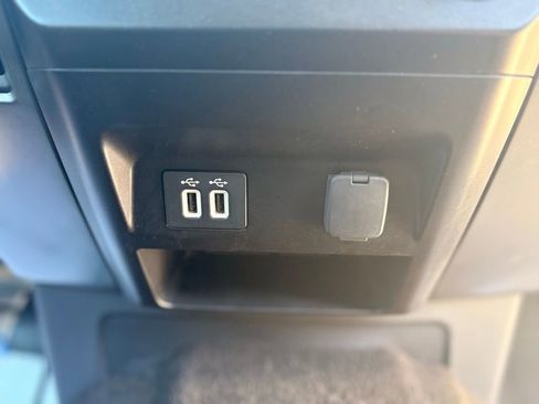 Used 2020 Ford F150 XLT RWD image 17
