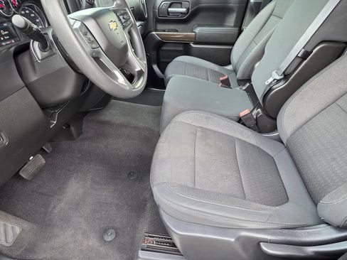 Used 2020 Chevrolet Silverado 1500 LT AWD/4WD image 6