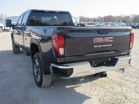 New 2026 GMC Sierra 3500 SLE image 9