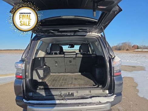 Used 2020 Toyota 4Runner TRD Off-Road Premium image 23