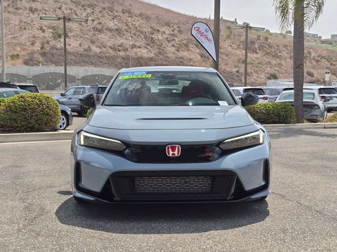 Used 2025 Honda Civic Type R image 8