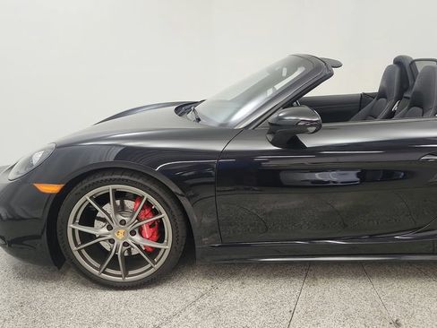 Used 2018 Porsche 718 Boxster S RWD image 12