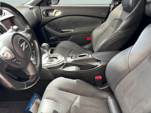 Used 2013 Nissan 370Z Touring w/ Sport Pkg RWD image 19