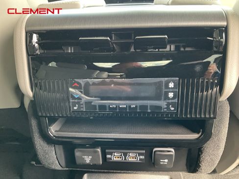 New 2025 Jeep Wagoneer Series II image 28