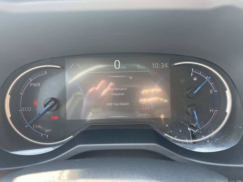 Used 2025 Toyota RAV4 LE AWD/4WD image 27