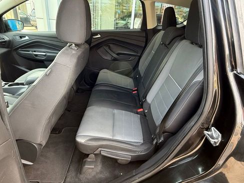 Used 2015 Ford Escape SE FWD image 14