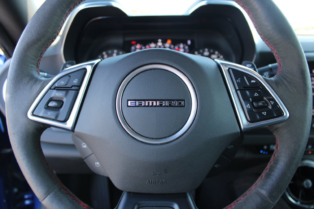 Used 2022 Chevrolet Camaro ZL1 RWD image 12