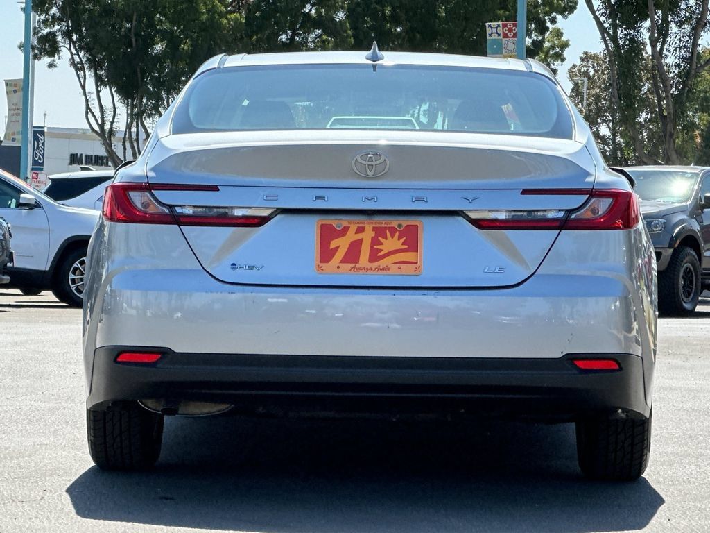 Used 2025 Toyota Camry LE FWD image 4