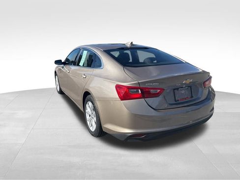 Used 2023 Chevrolet Malibu LT image 3