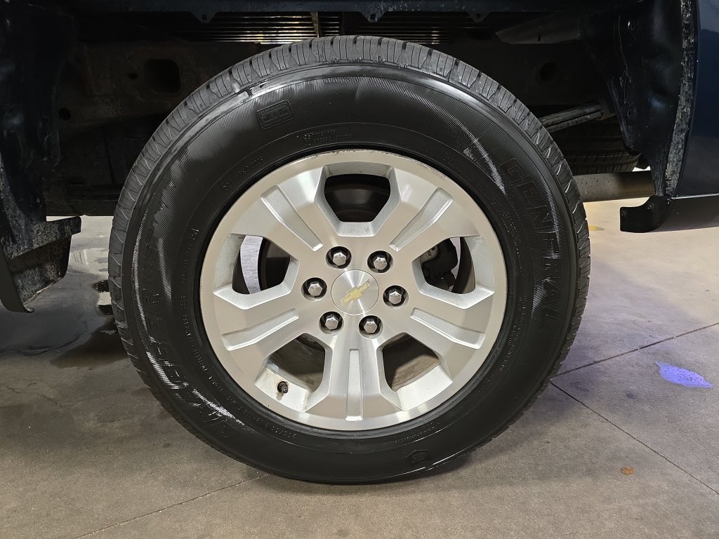 Used 2019 Chevrolet Silverado 1500 LT w/ All-Star Edition AWD/4WD image 32