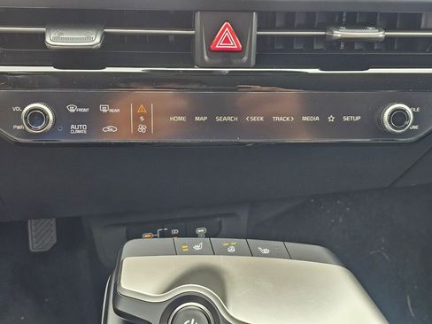New 2025 Kia EV6 Light w/ Light LR Technology Package image 16