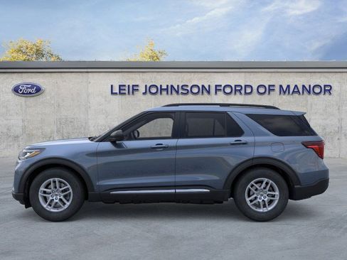 New 2025 Ford Explorer Active w/ Active Comfort Package image 3