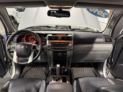 Used 2010 Toyota 4Runner Limited image 13