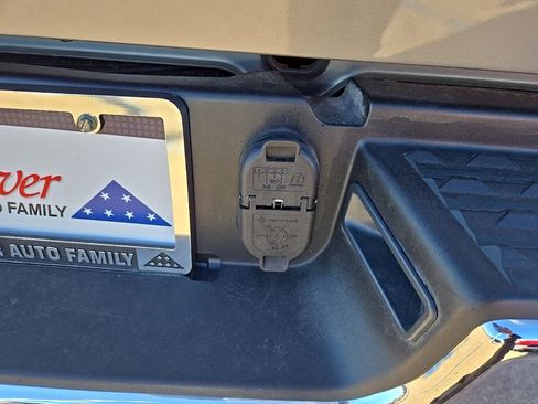 Used 2024 RAM 2500 Big Horn w/ Bed Utility Group image 40