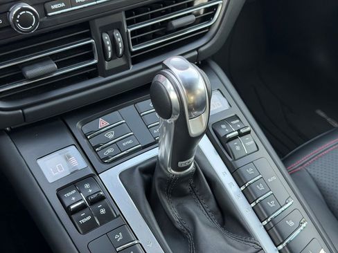 Used 2021 Porsche Macan GTS AWD/4WD image 35