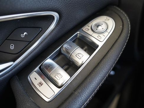 Used 2016 Mercedes-Benz C 300 4MATIC Sedan image 29