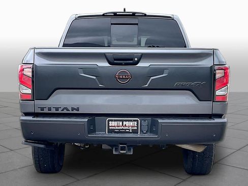 Used 2023 Nissan Titan PRO-4X w/ Pro-4x Convenience Package AWD/4WD image 5