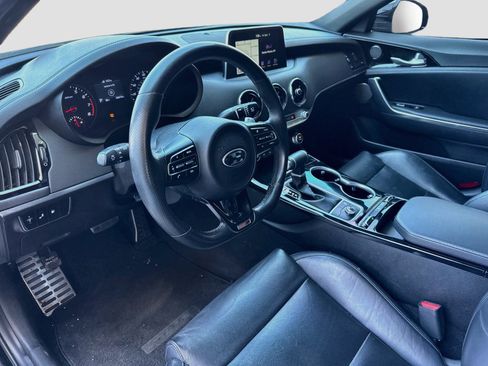 Used 2021 Kia Stinger GT-Line w/ Sun & Sound Package RWD image 7