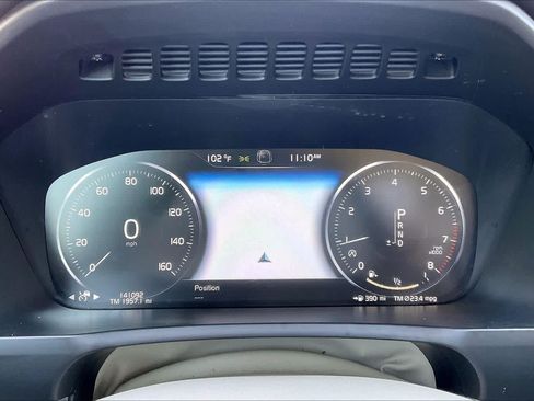 Used 2016 Volvo XC90 T6 Momentum w/ Convenience Package AWD/4WD image 26