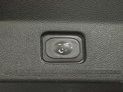 Used 2019 Ford Explorer Limited w/ Class III Trailer Tow Package image 13