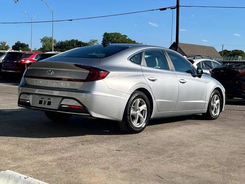 Used 2021 Hyundai Sonata SE FWD image 3