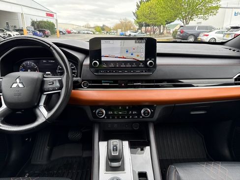 Used 2022 Mitsubishi Outlander SEL AWD/4WD image 26