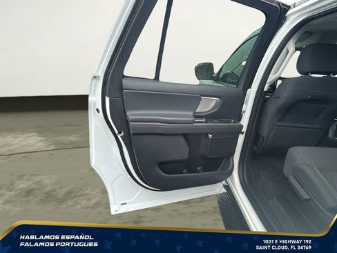 Used 2025 Ford Expedition Max Active AWD/4WD image 25