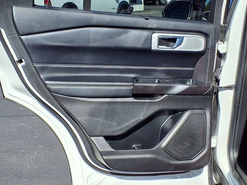 Used 2020 Ford Explorer ST w/ Premium Technology Package image 21