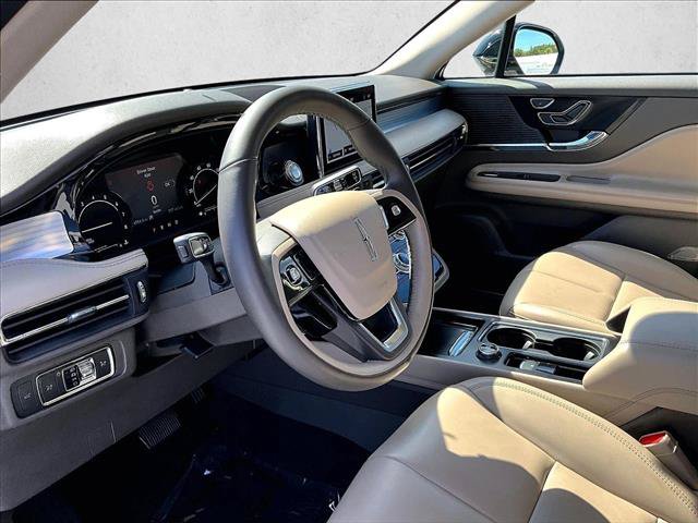 Used 2021 Lincoln Corsair FWD w/ Equipment Group 101A image 14